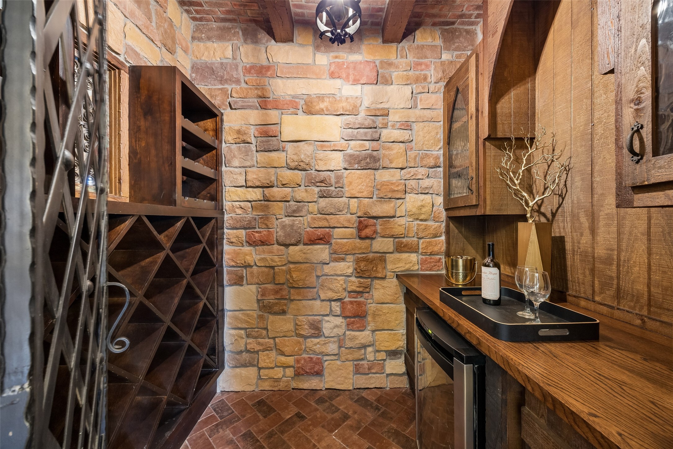 1508 Glenmeade Court