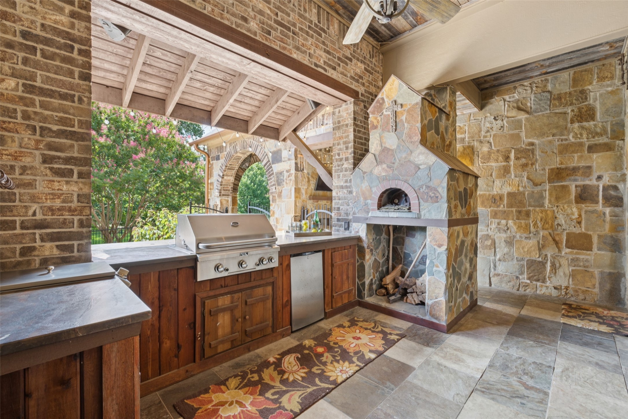 1508 Glenmeade Court