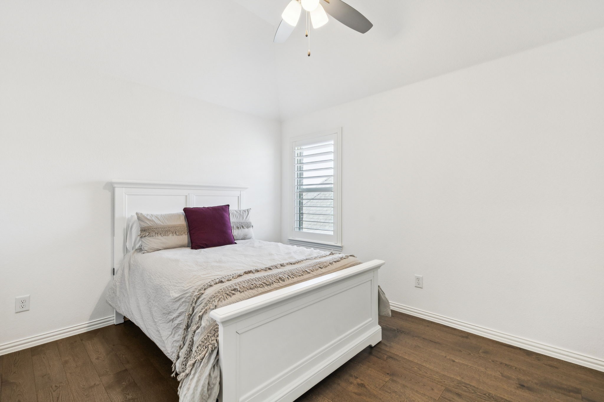 2821 Montreaux