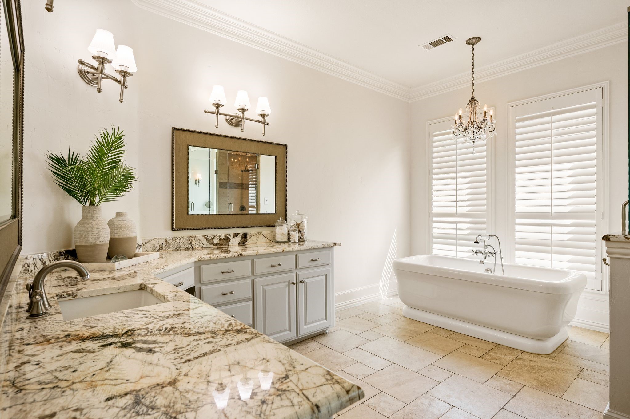 813 Independence Parkway