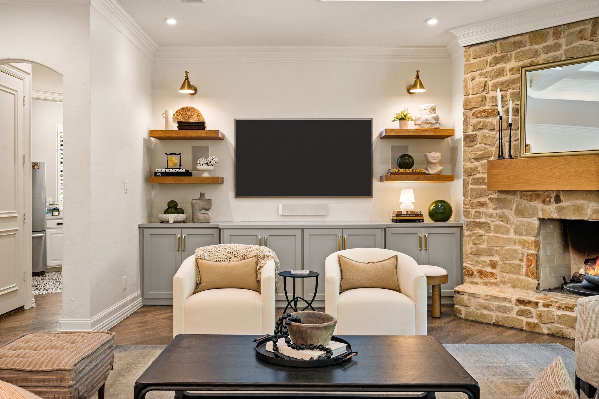 813 Independence Parkway