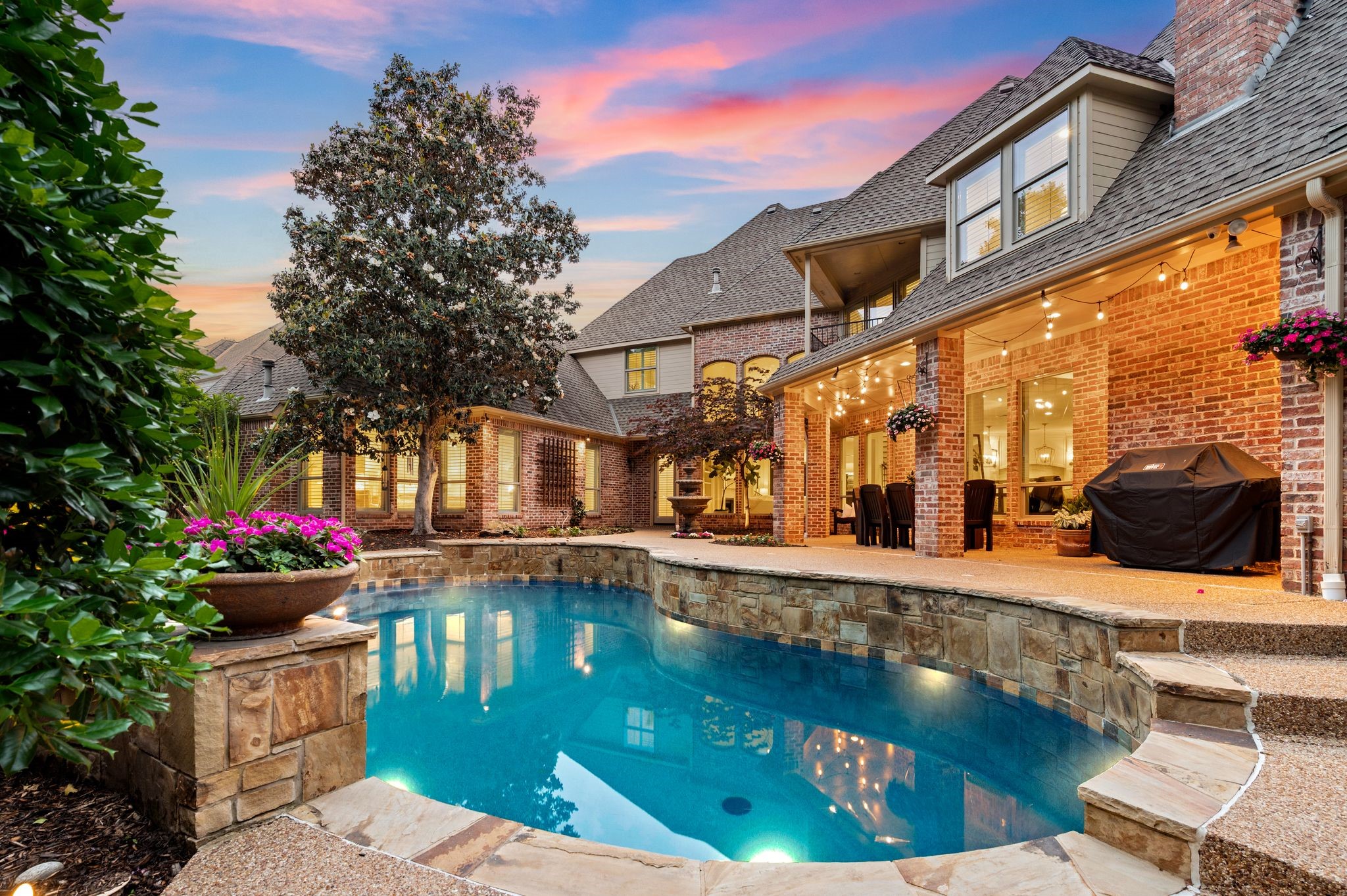 813 Independence Parkway