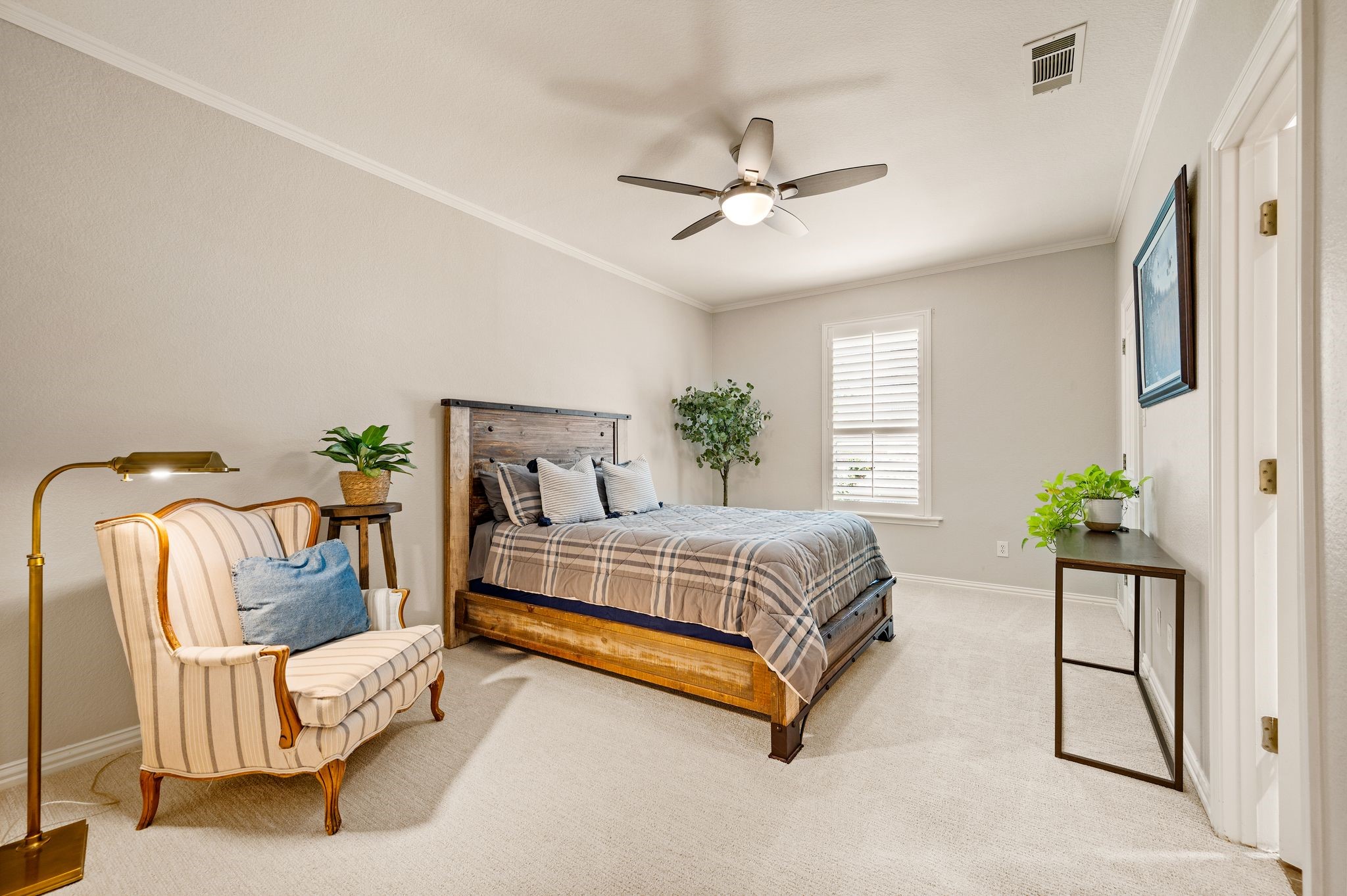 813 Independence Parkway