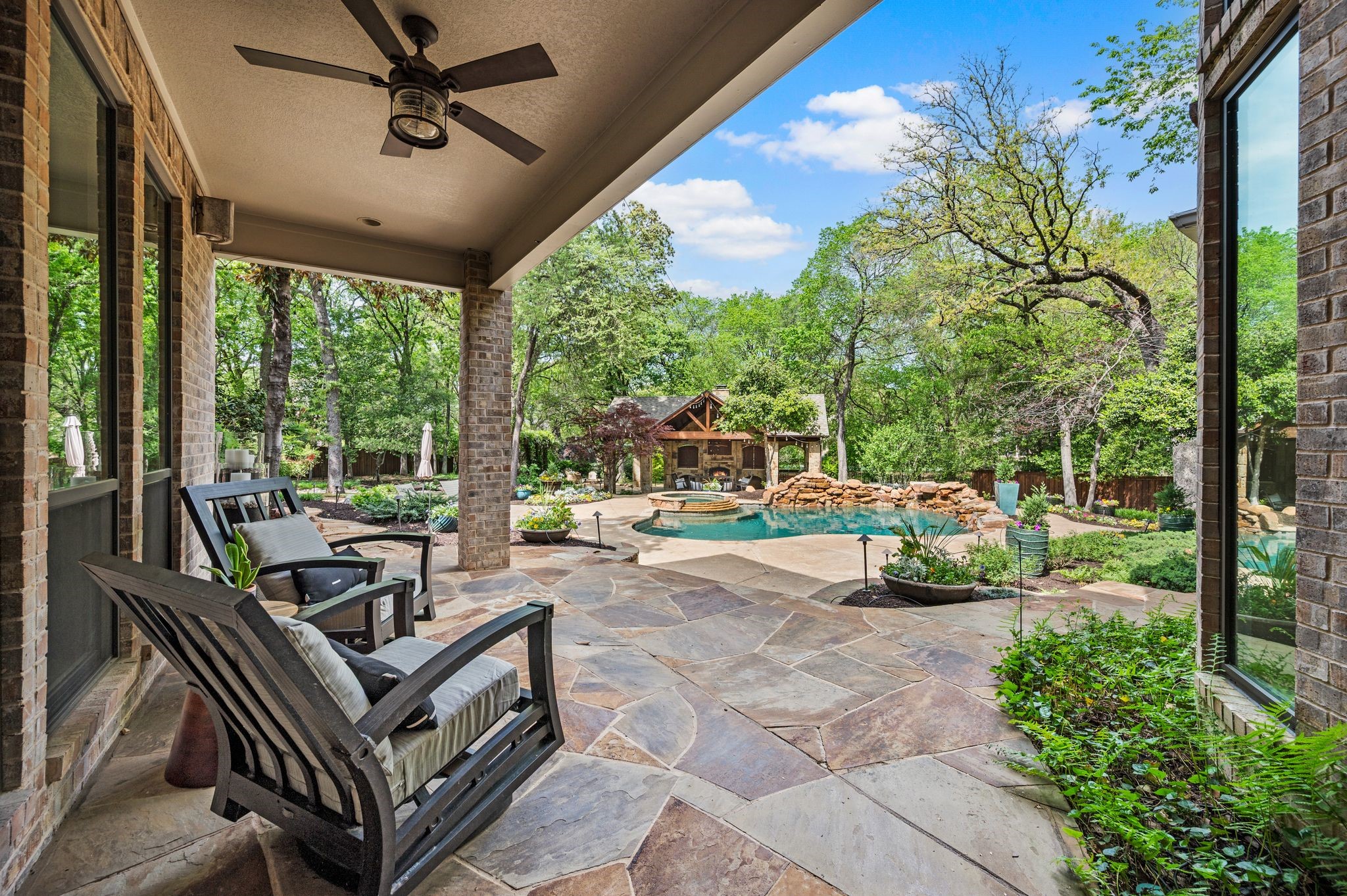 800 Huntington Court