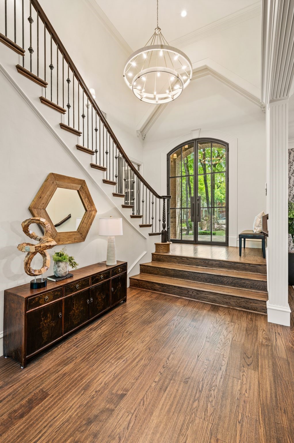 800 Huntington Court