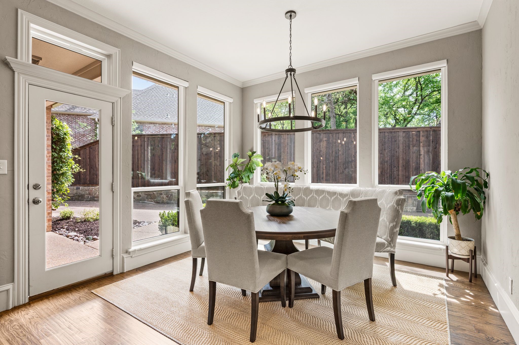 800 Huntington Court