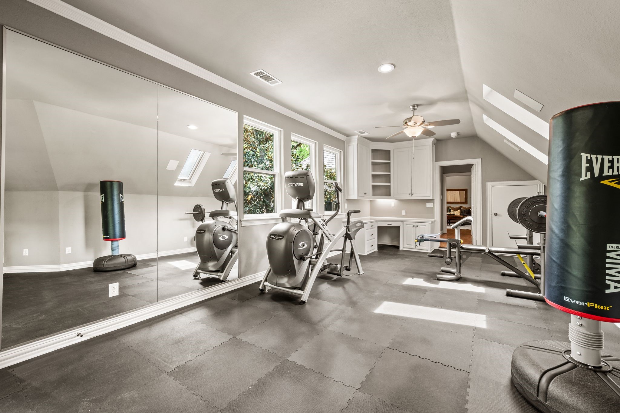 800 Huntington Court