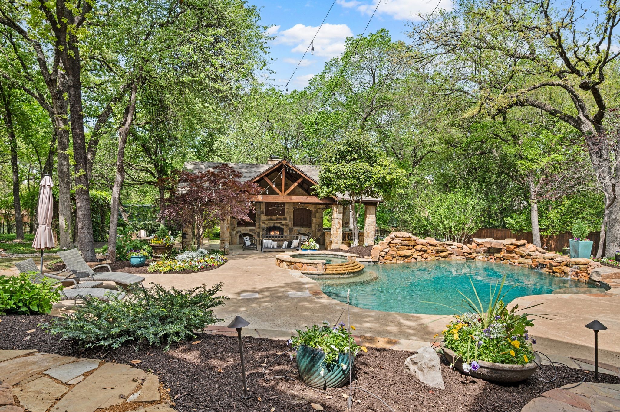 800 Huntington Court