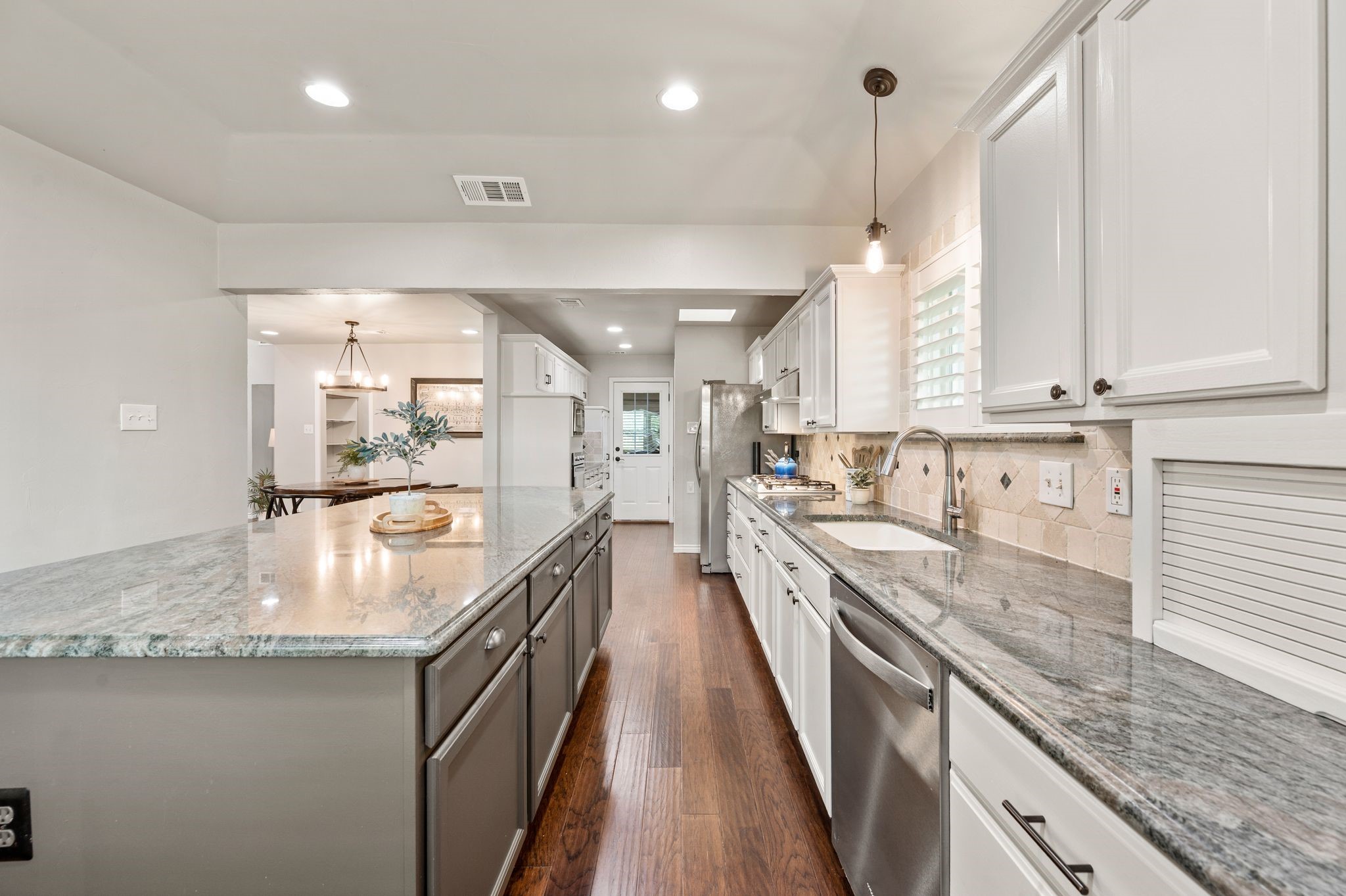 728 Cimarron Trail