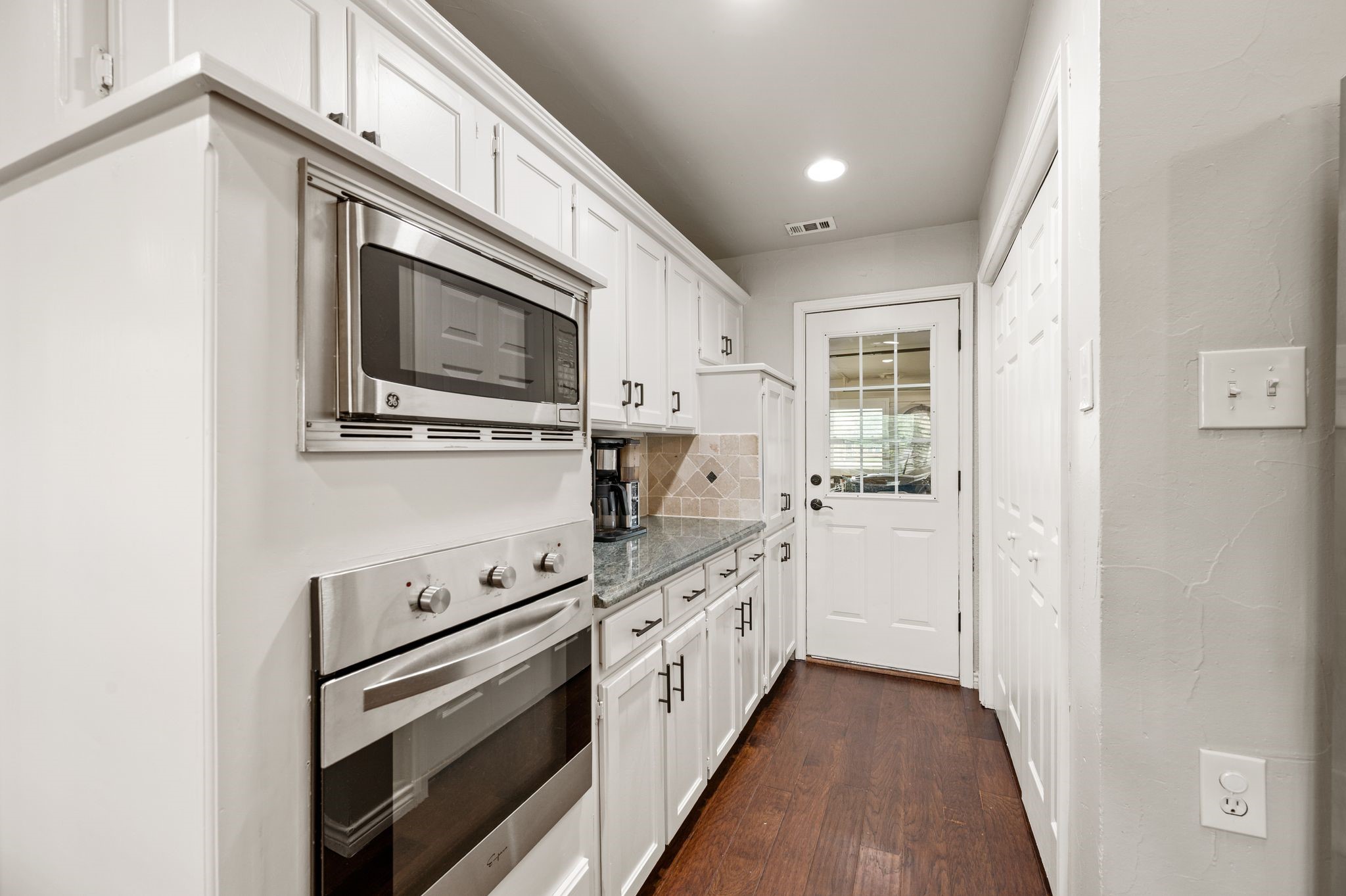 728 Cimarron Trail
