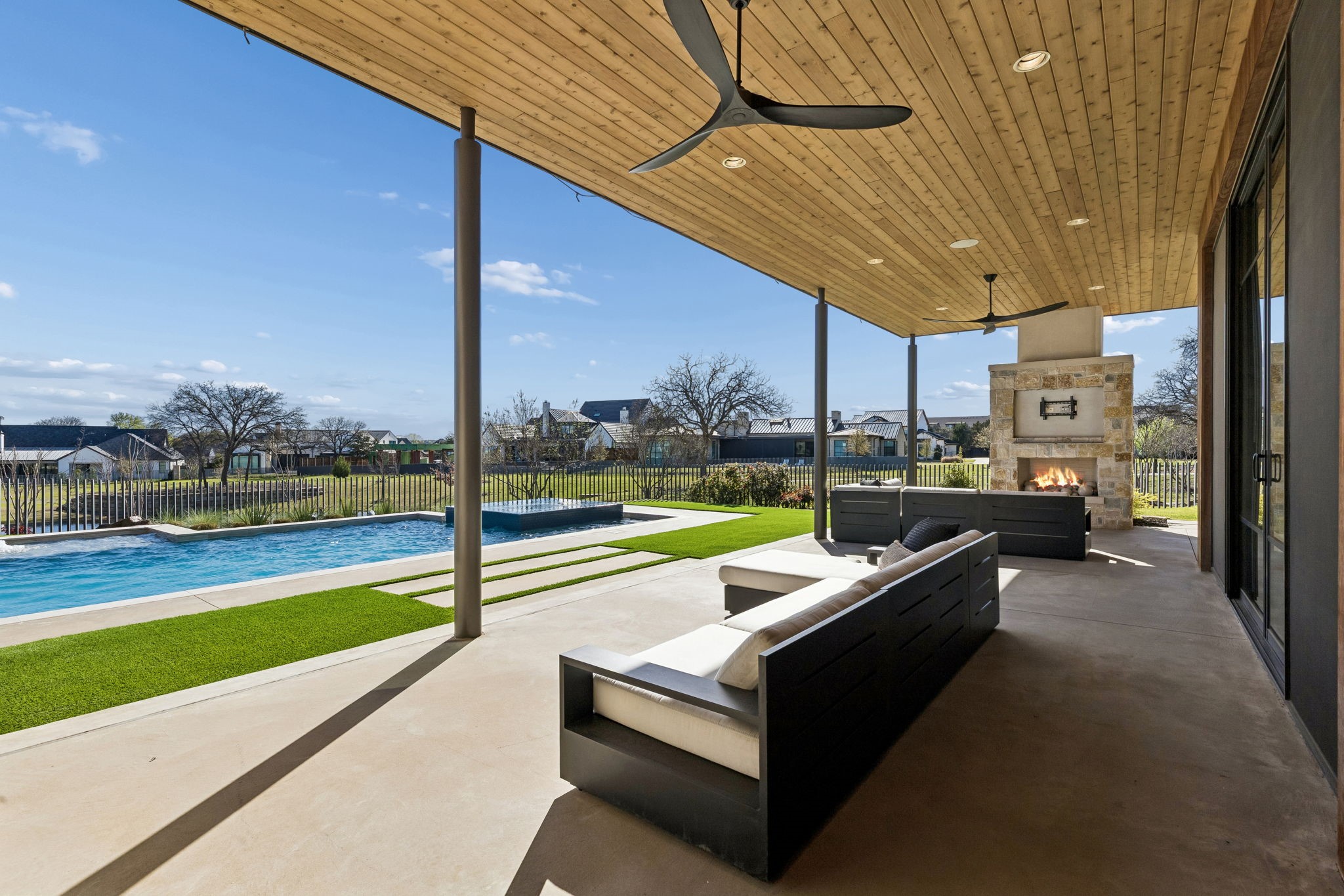 2501 Park Grove Loop