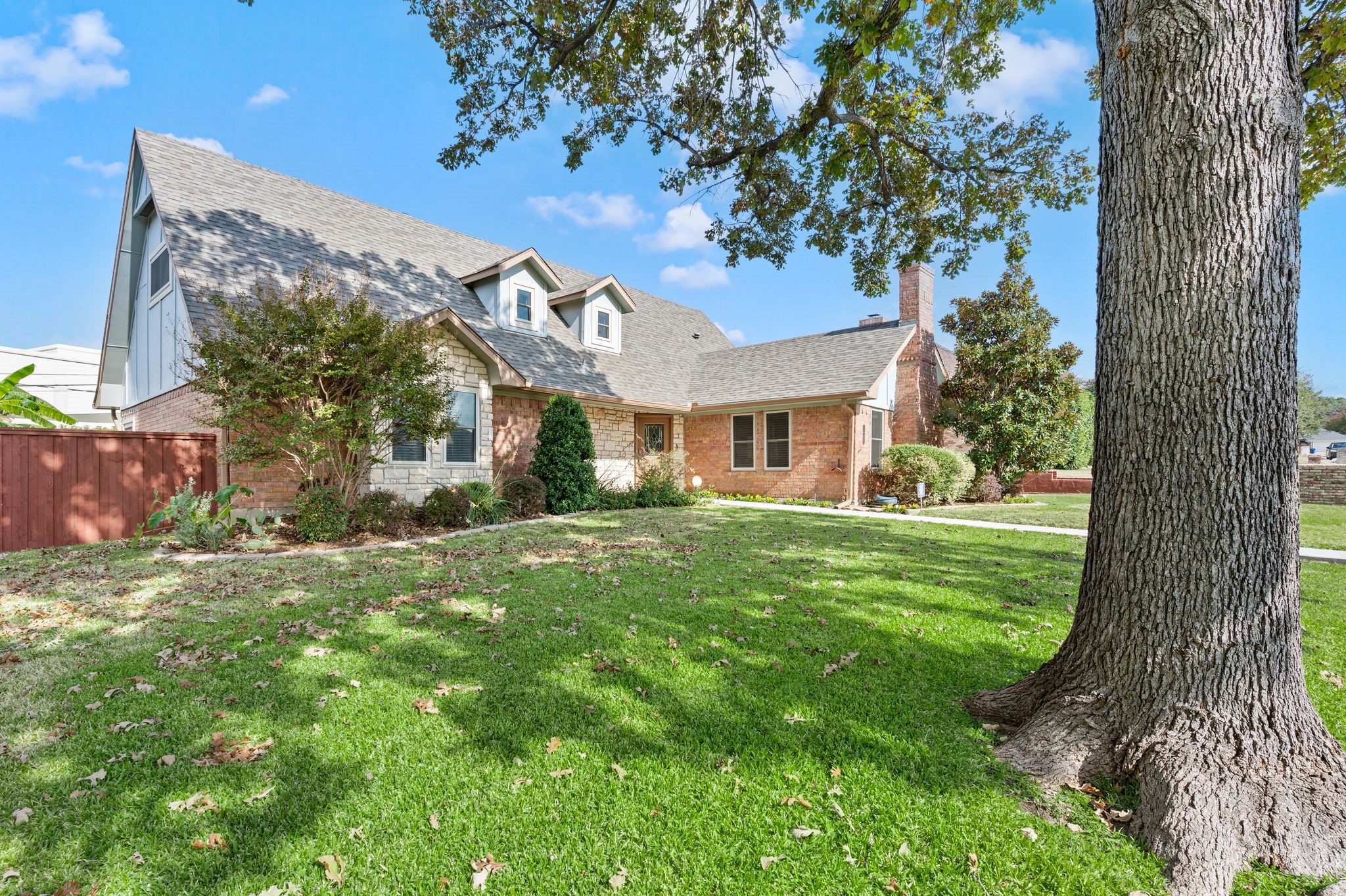 2621 Sedgeway Lane