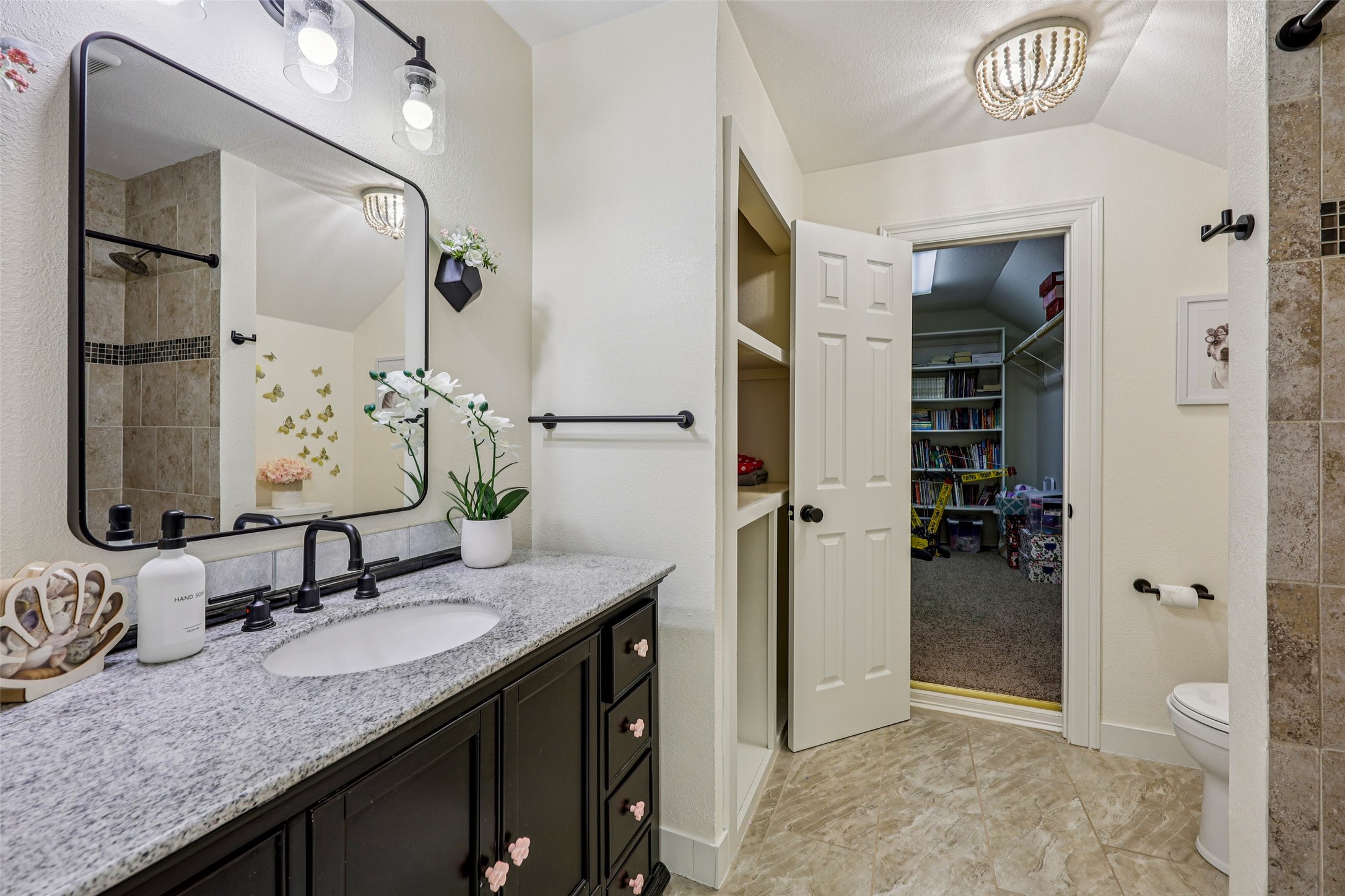 1145 Stratford Place