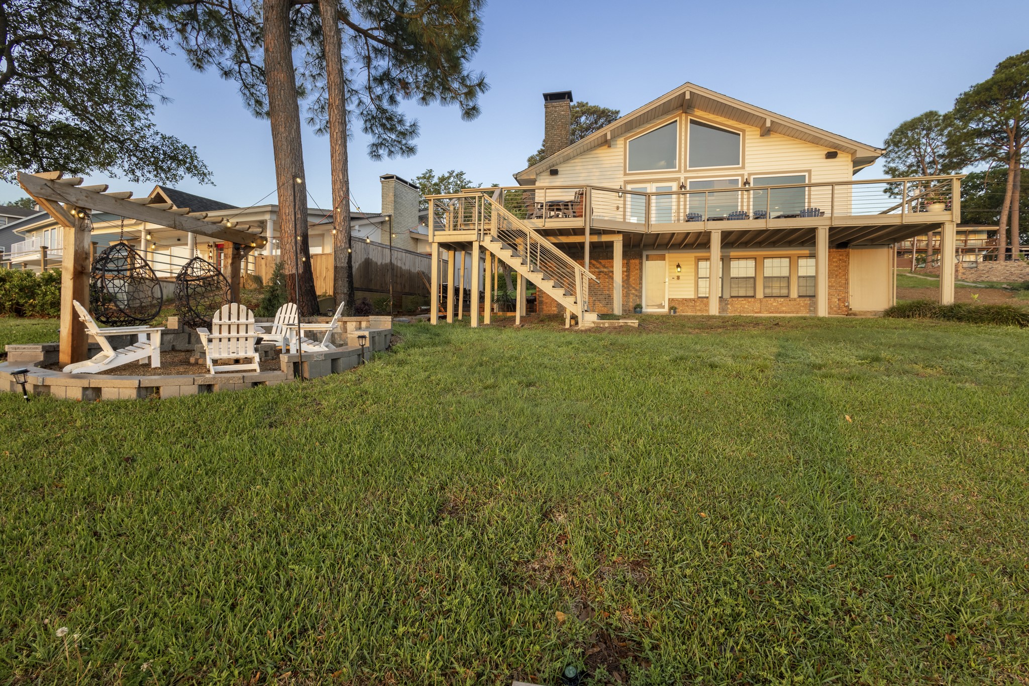 115 Isle Of View Drive
