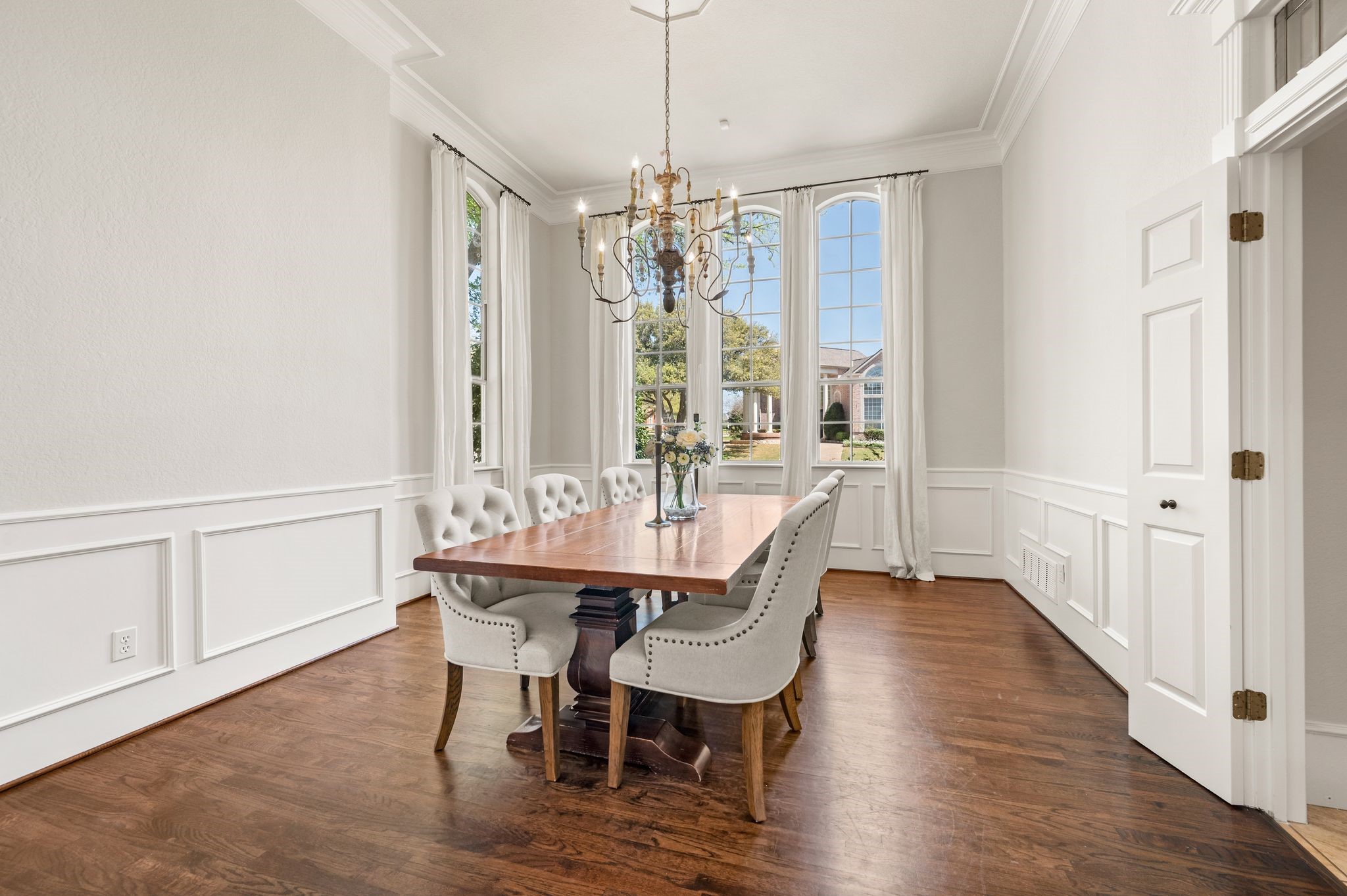 115 Creekway Bend