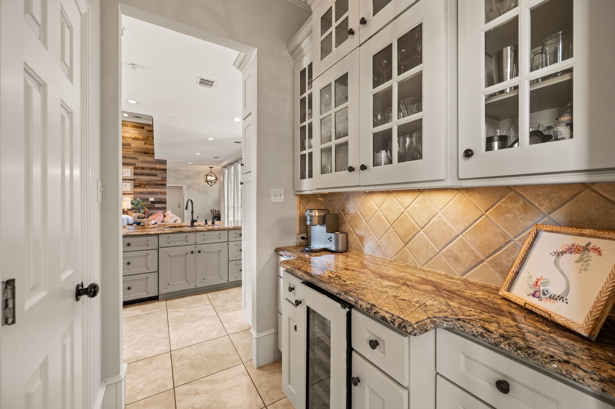 115 Creekway Bend