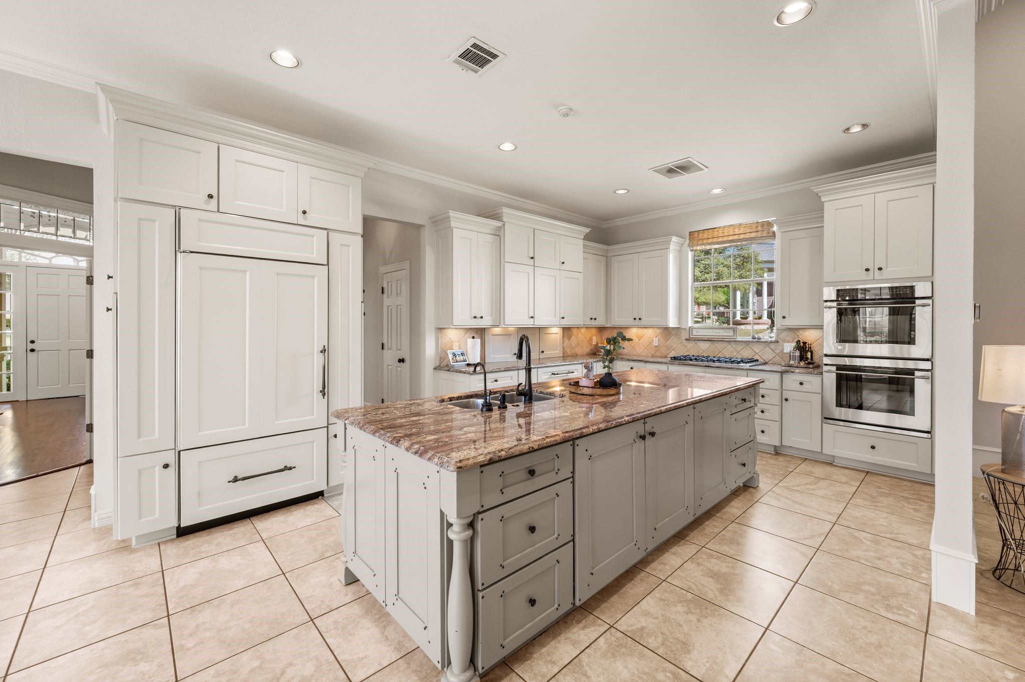 115 Creekway Bend