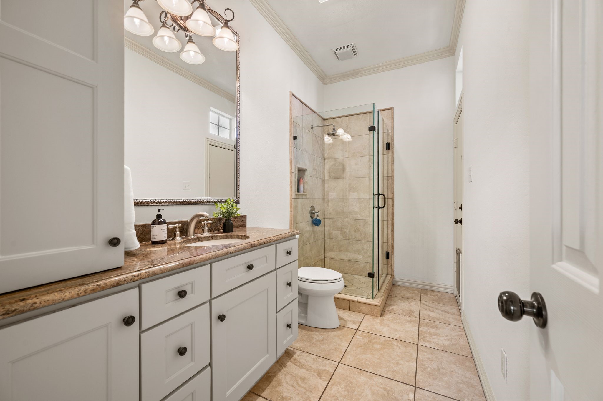 115 Creekway Bend
