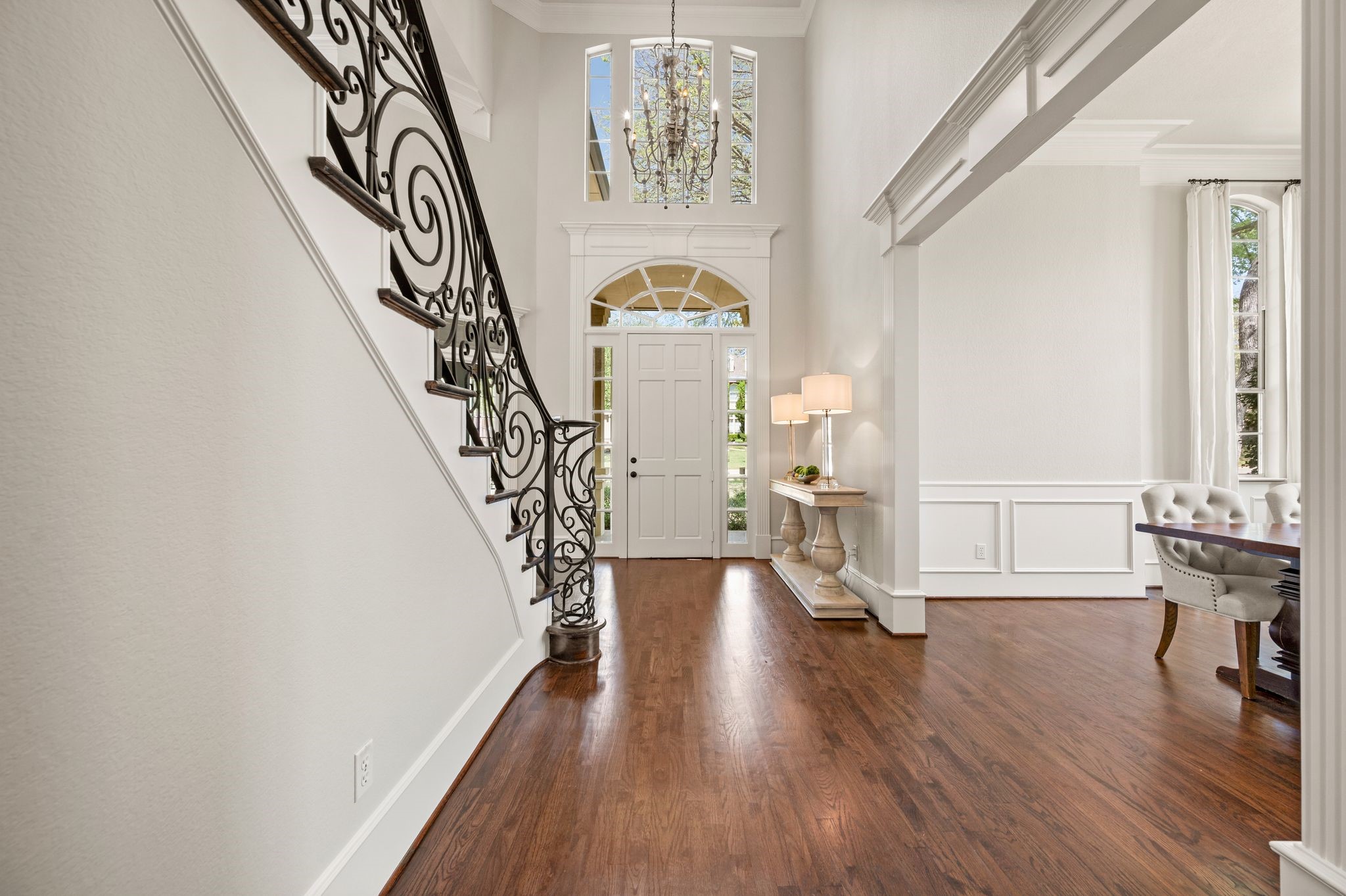 115 Creekway Bend