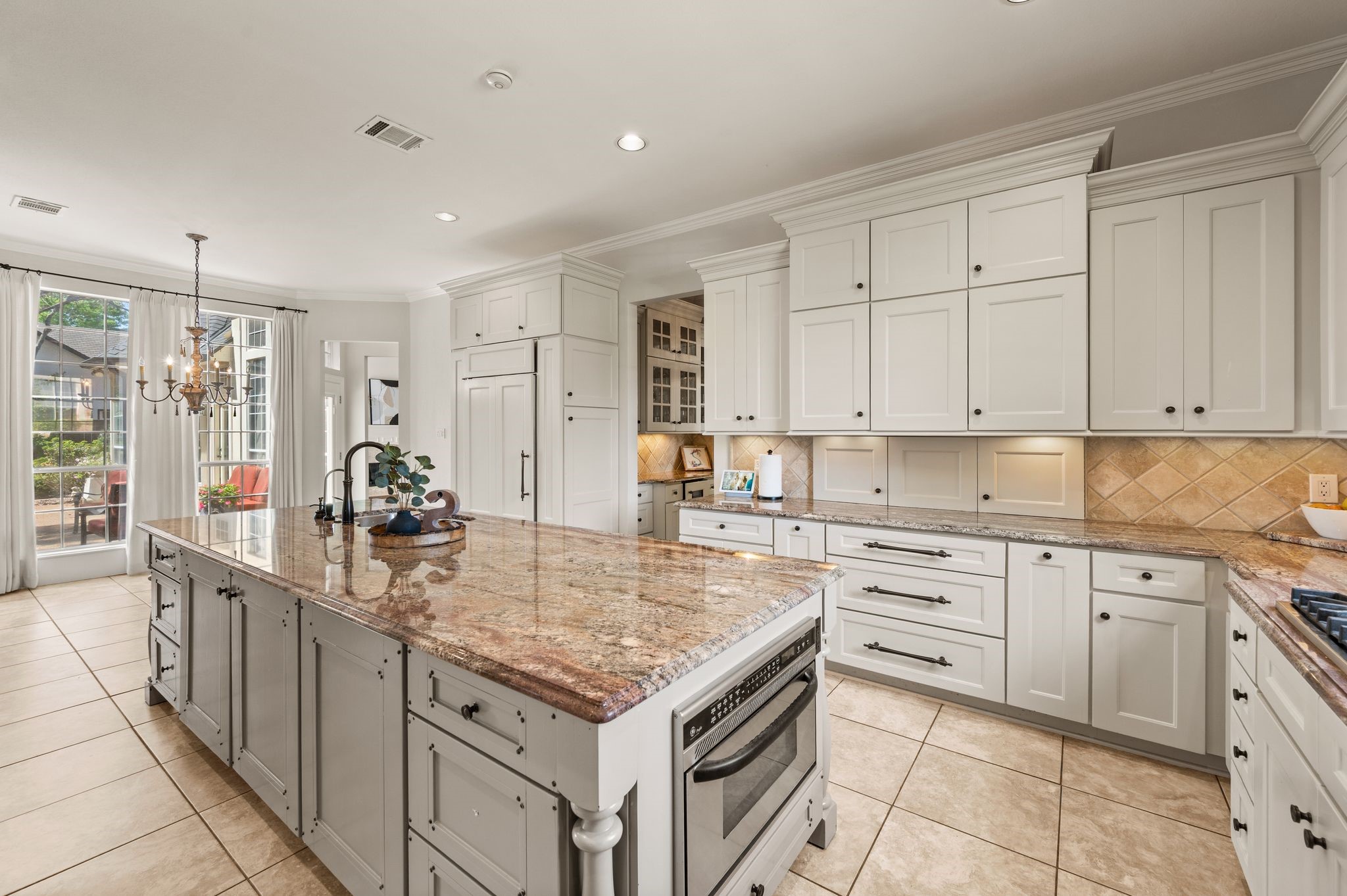 115 Creekway Bend