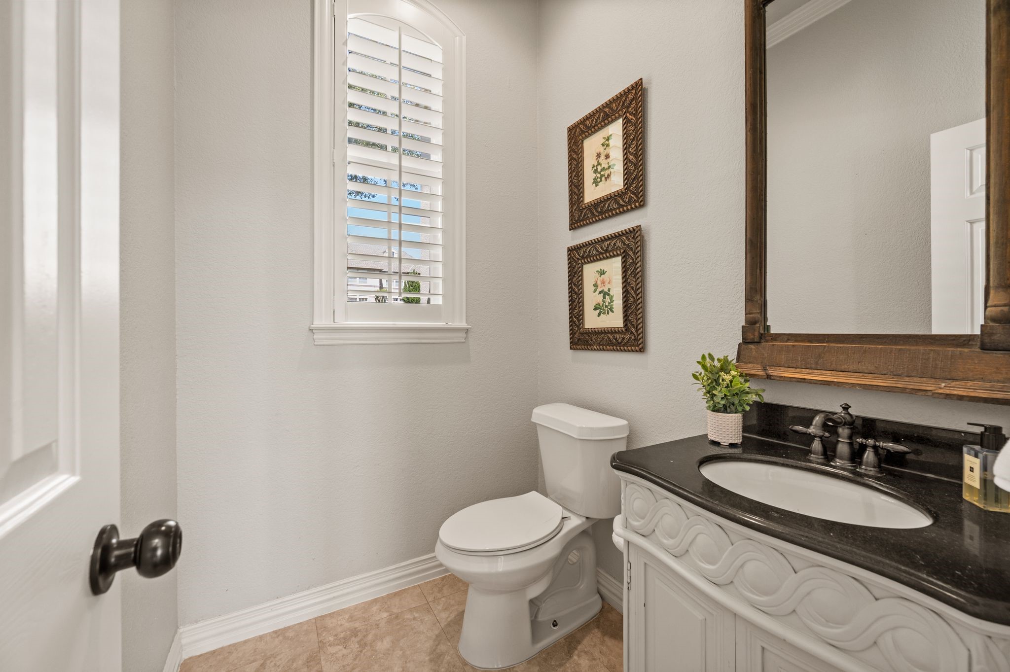 115 Creekway Bend