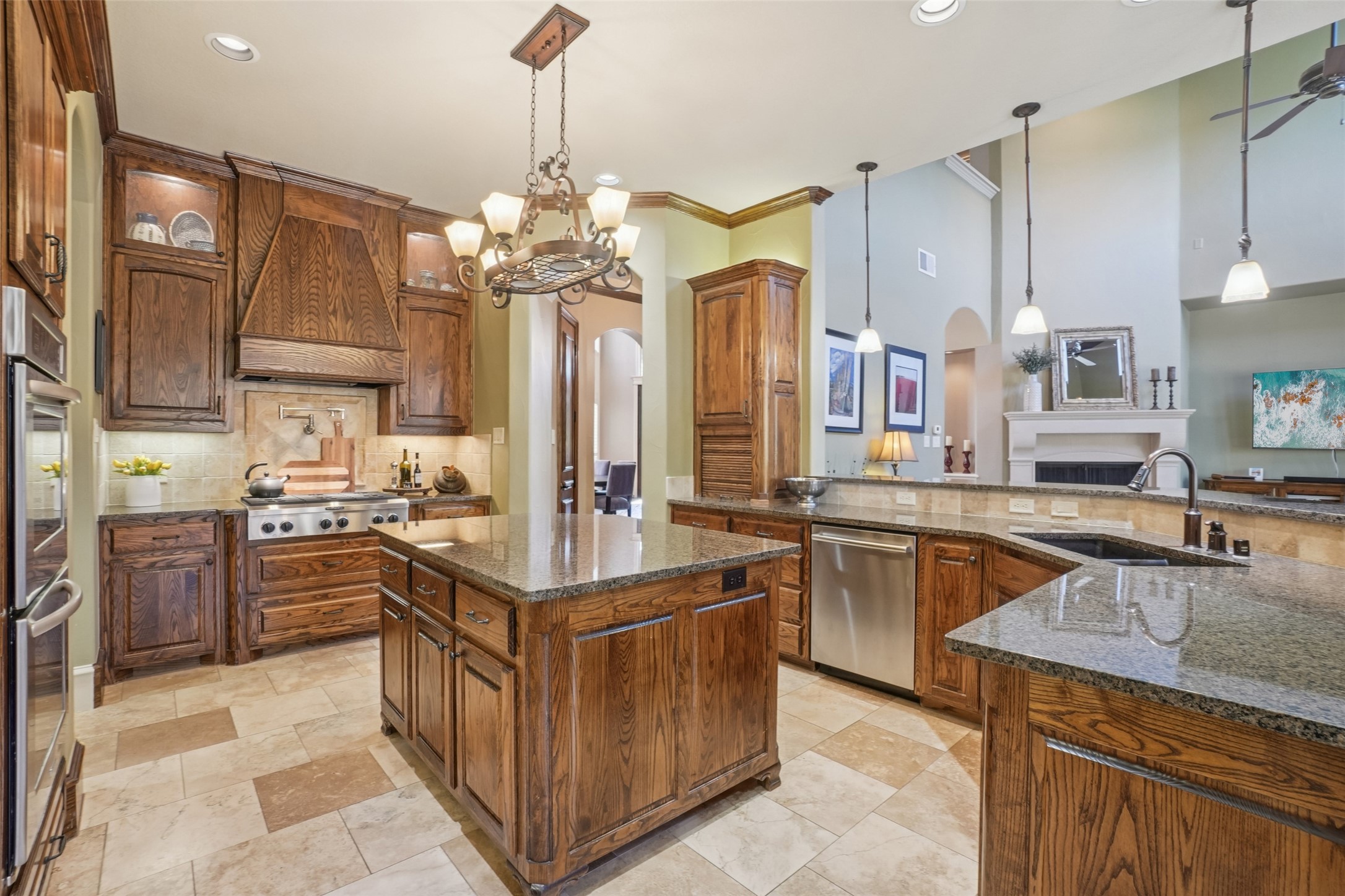 2405 Juniper Court