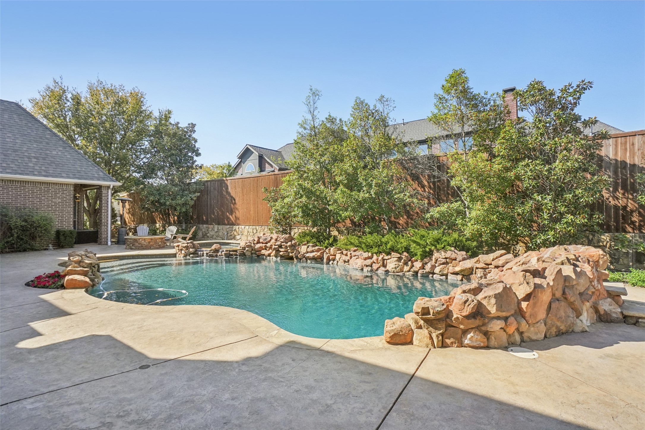 2405 Juniper Court