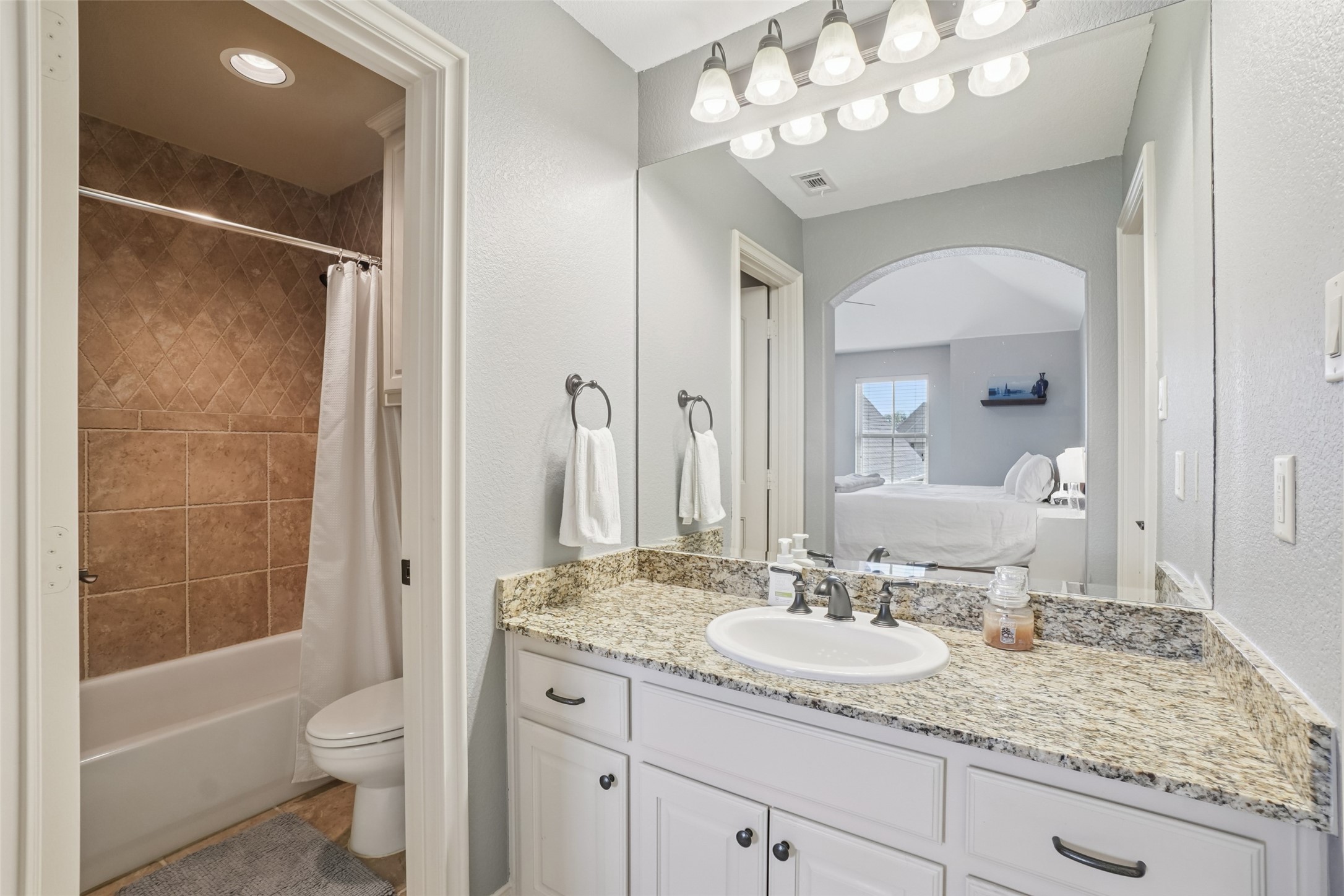 2405 Juniper Court