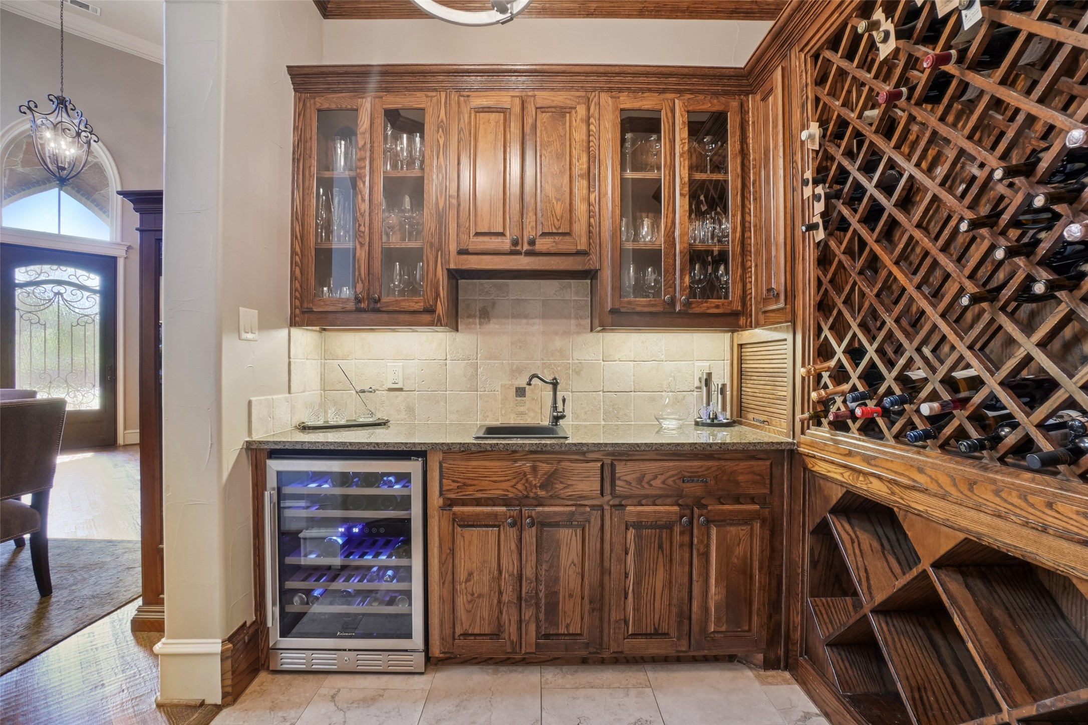 2405 Juniper Court