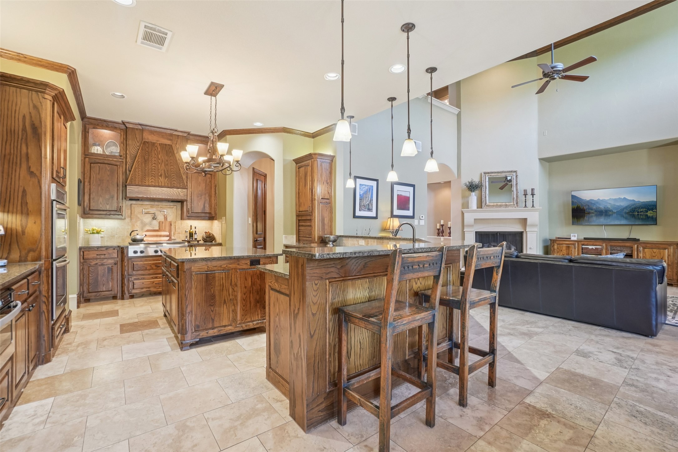 2405 Juniper Court