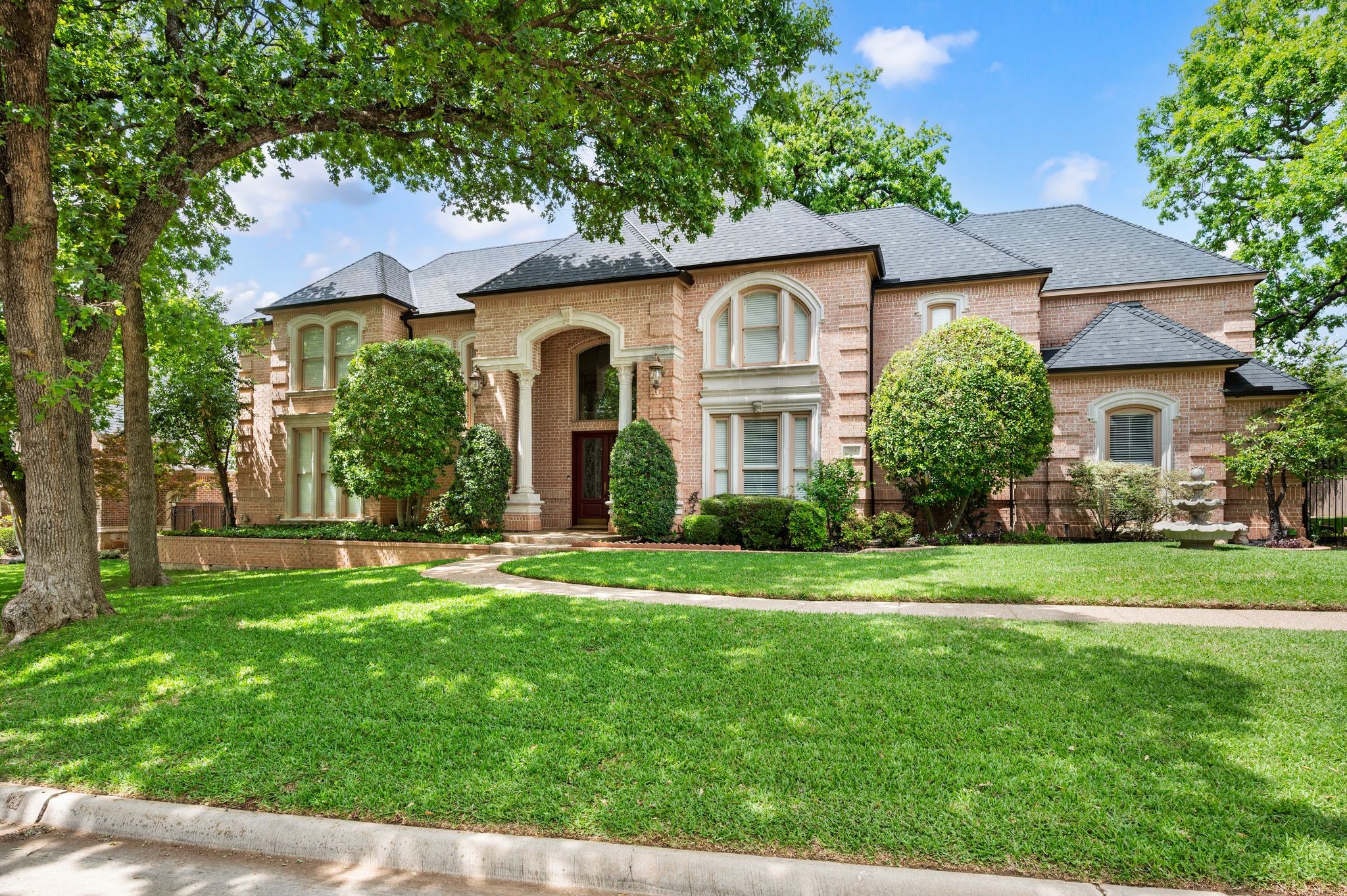 204 Brookview Court