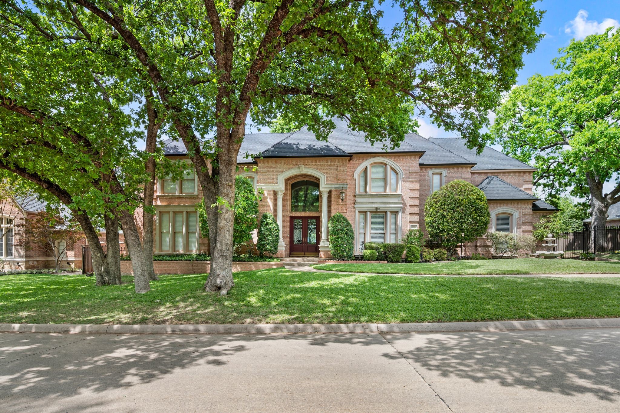 204 Brookview Court