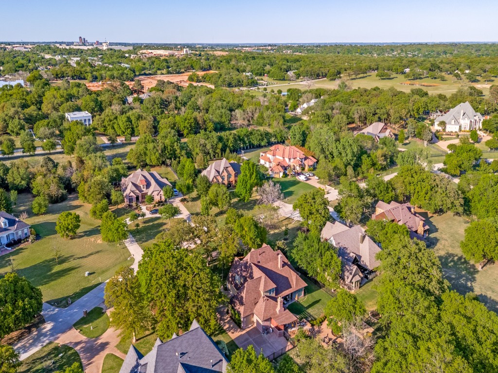 701 Regency Court