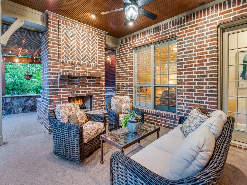 701 Regency Court