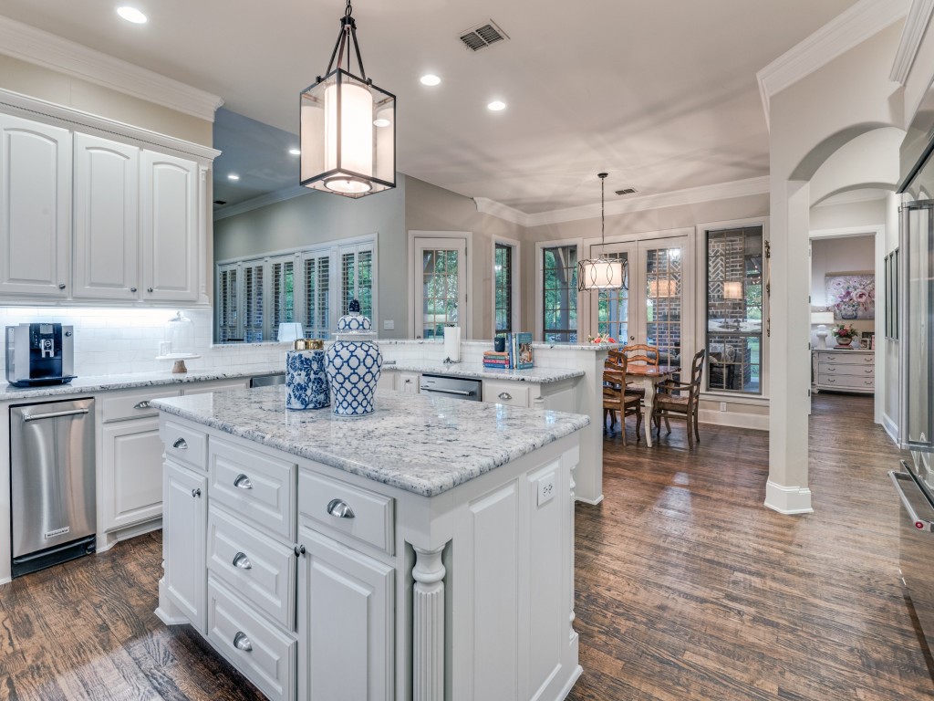 701 Regency Court