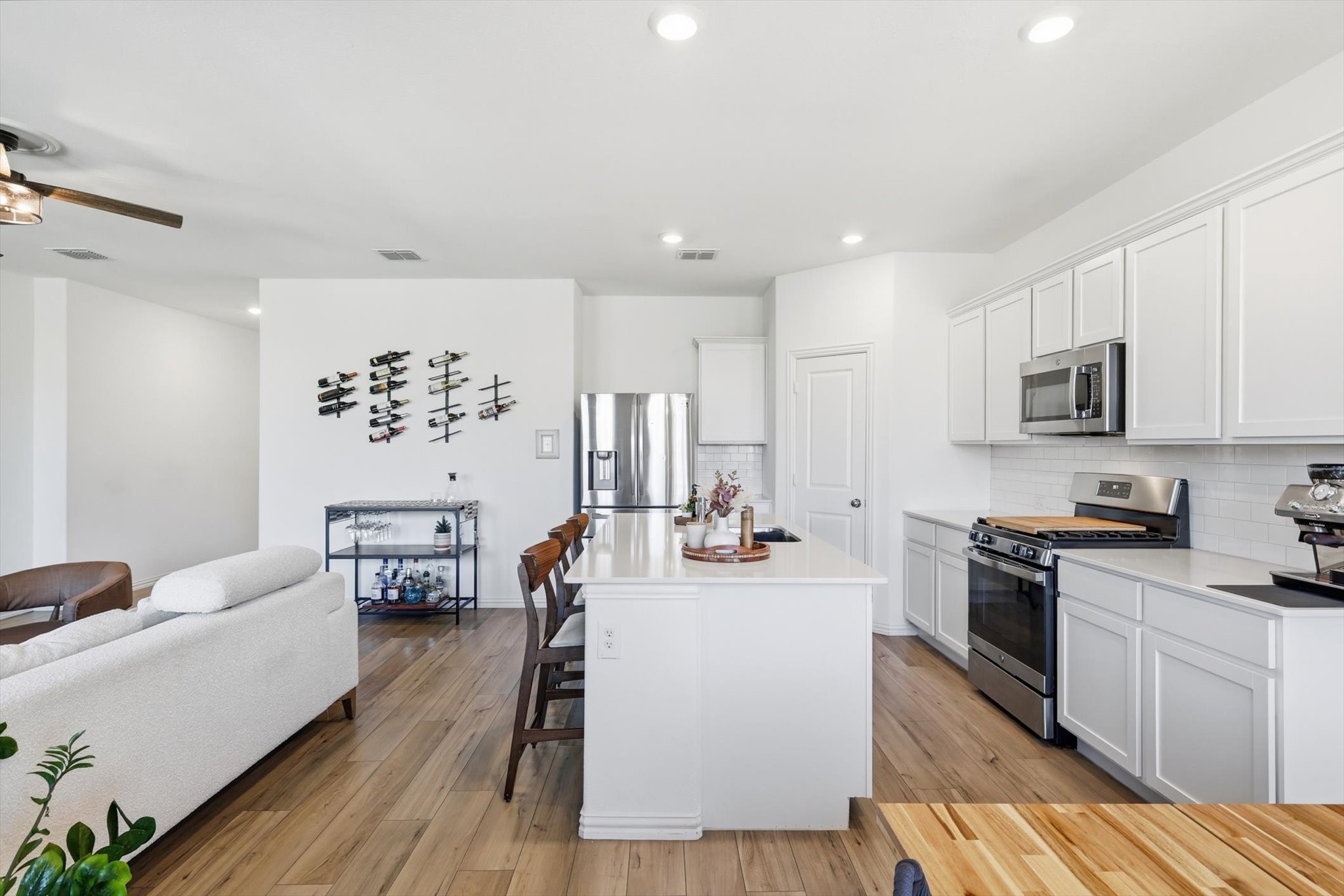 3105 Kaufman Court