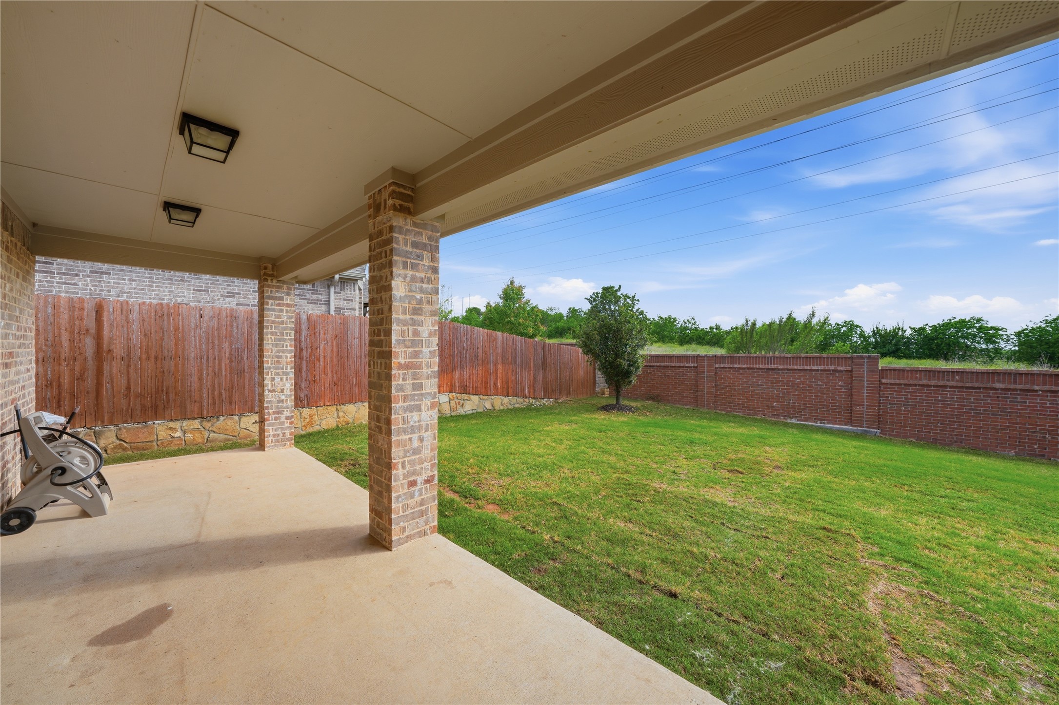 14317 Spitfire Trail