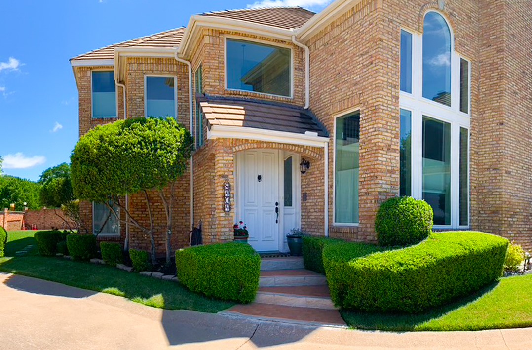 8404 Sunset Cove Drive