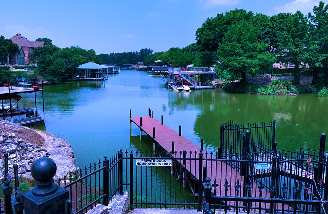 8404 Sunset Cove Drive