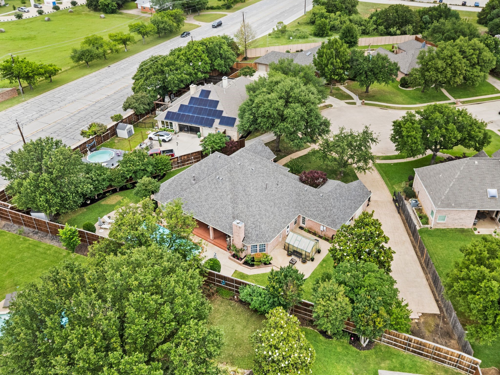 8800 Thornway Drive