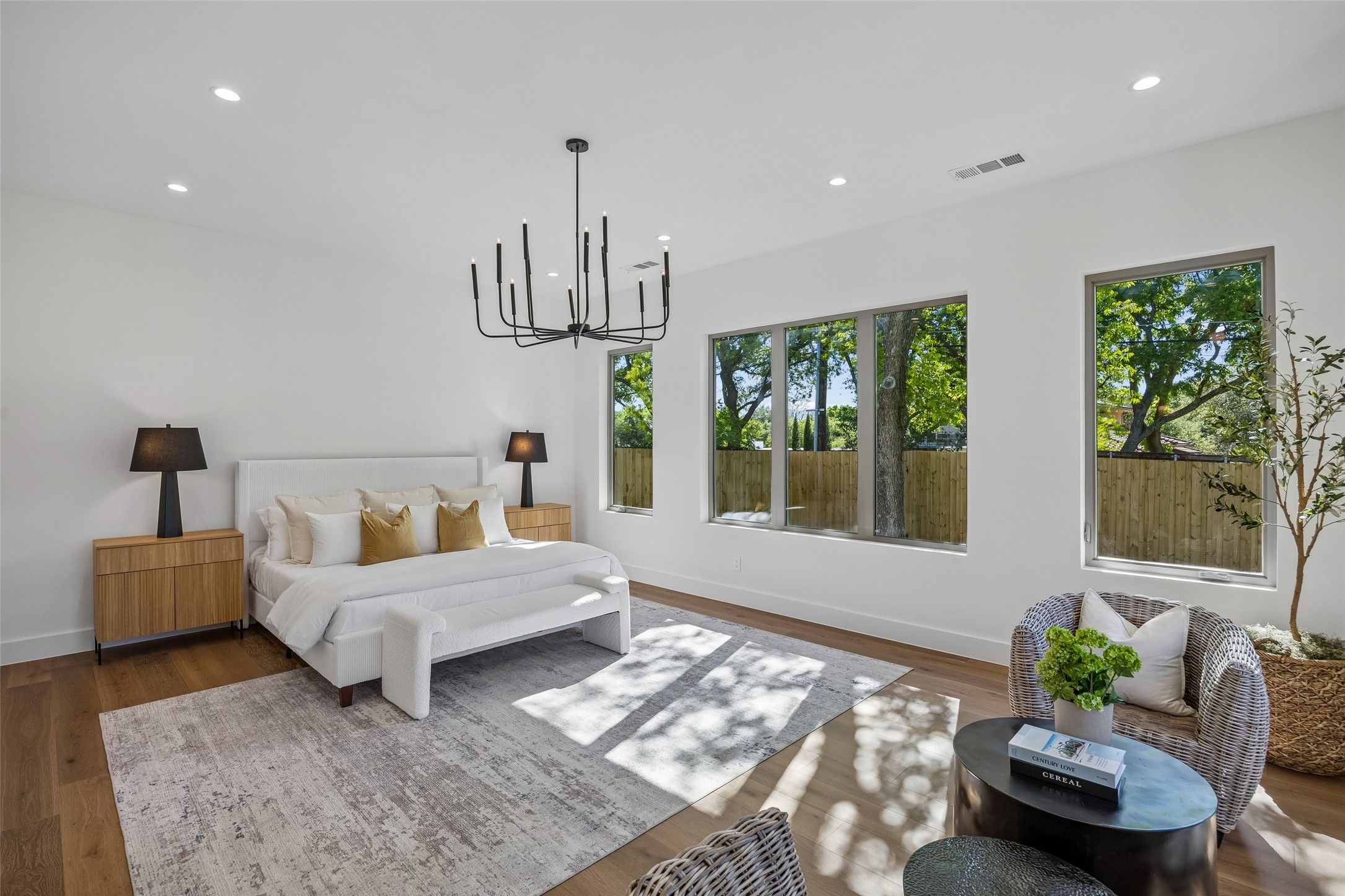 11131 Hillcrest Road