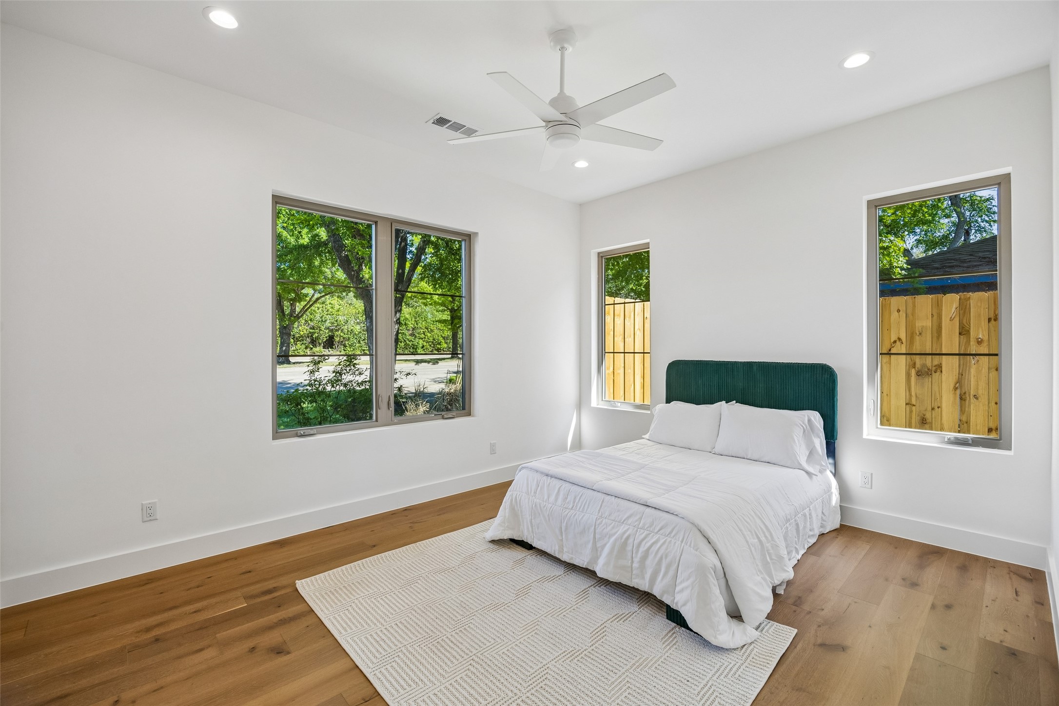 11131 Hillcrest Road