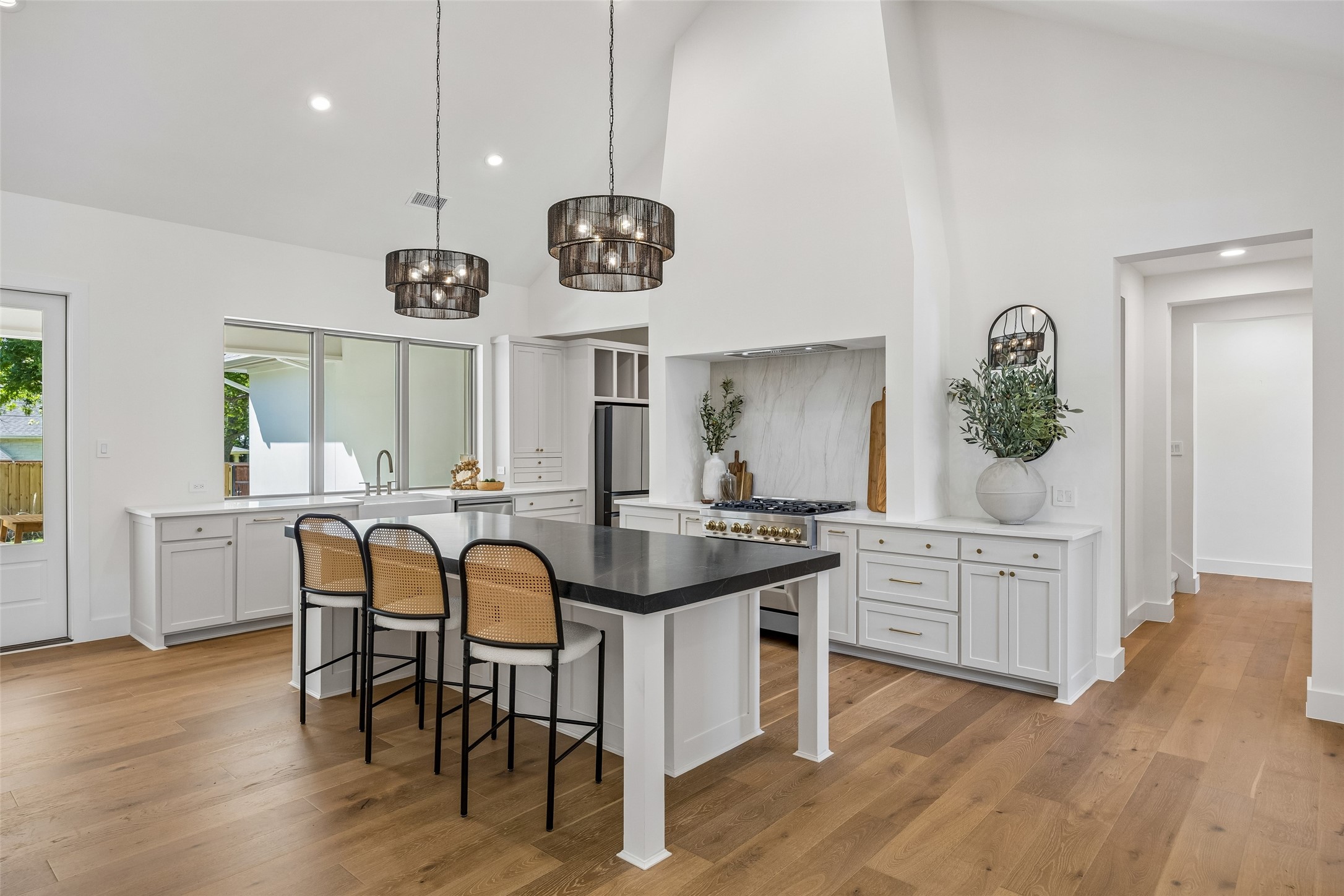 11131 Hillcrest Road