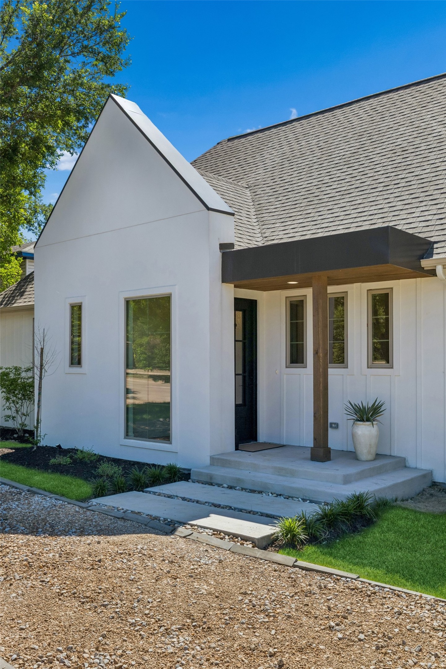 11131 Hillcrest Road