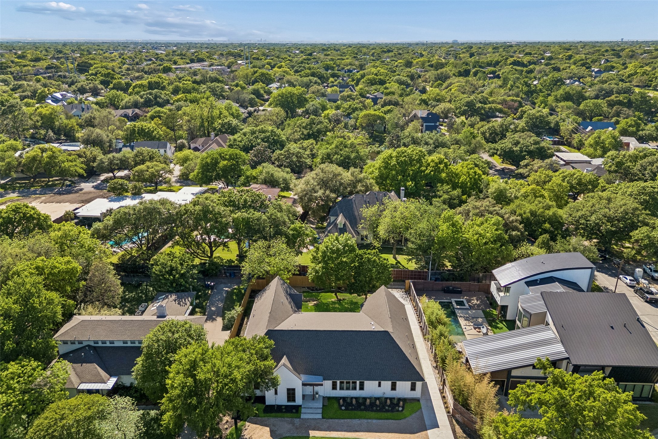 11131 Hillcrest Road