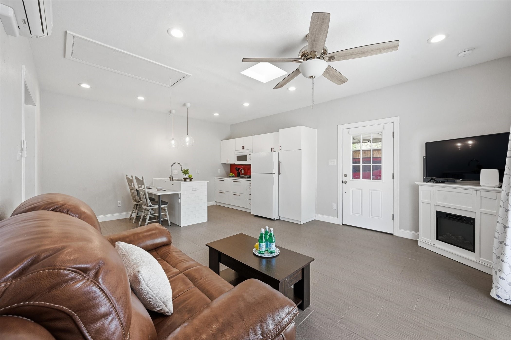 628 Robindale Court