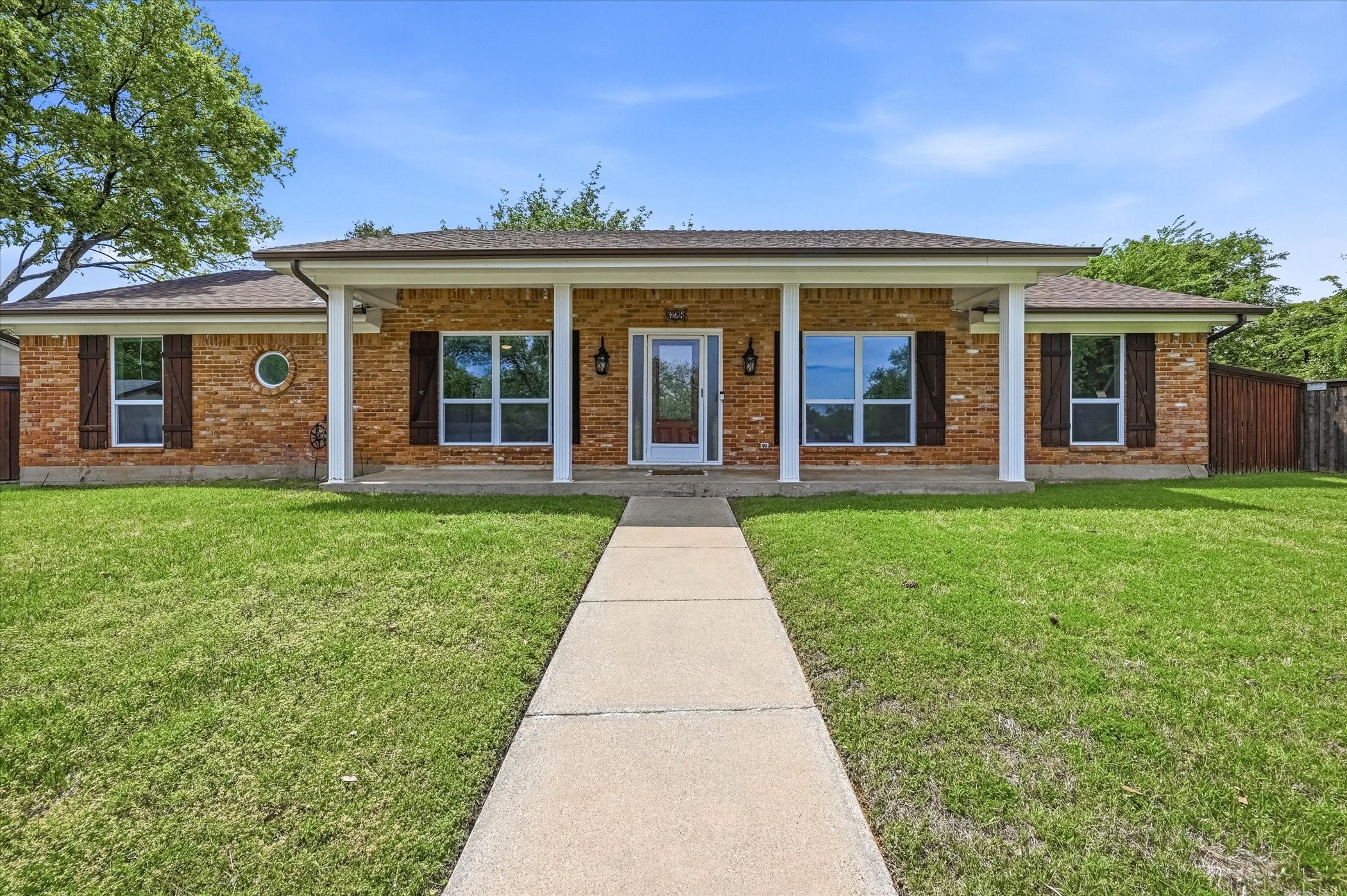 628 Robindale Court