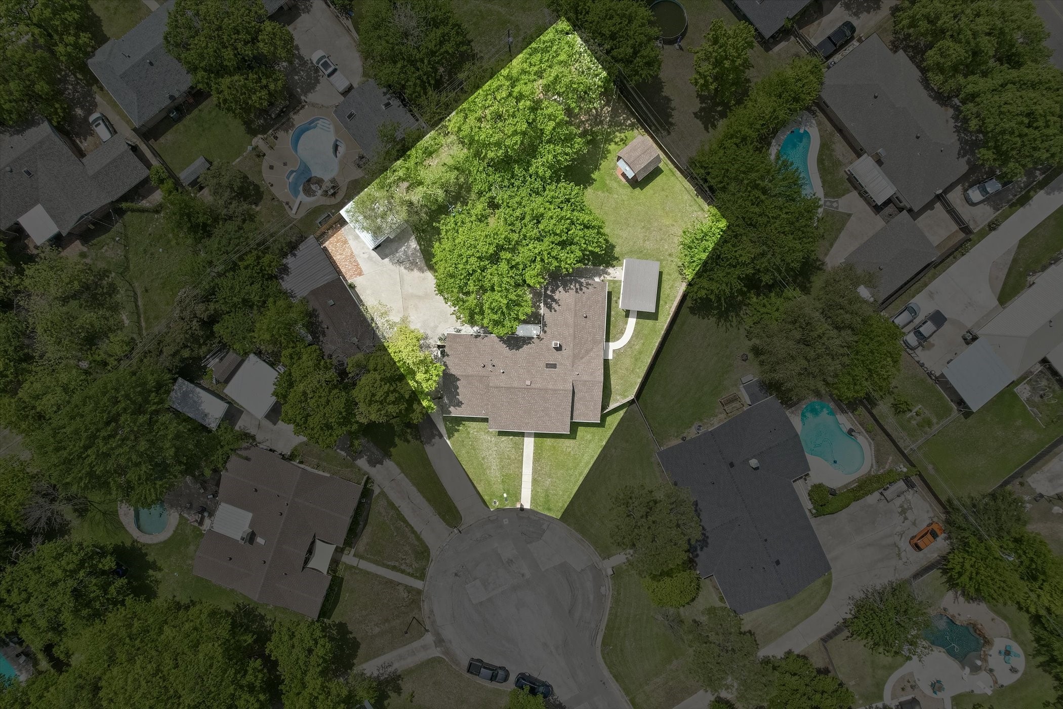 628 Robindale Court