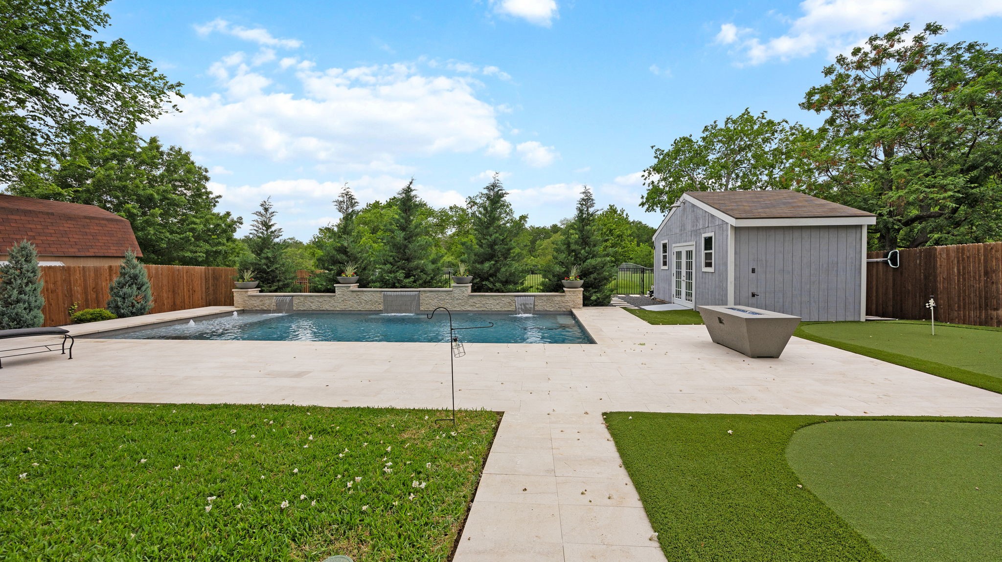 3713 Holland Drive