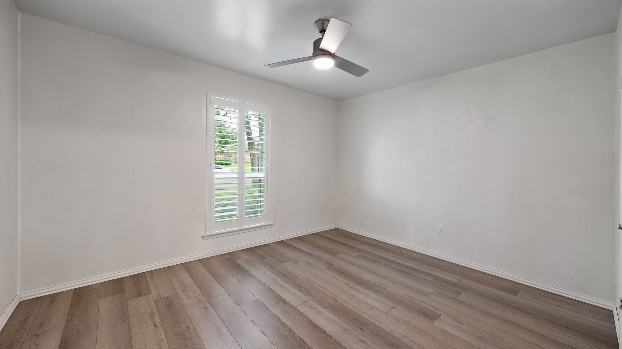3713 Holland Drive